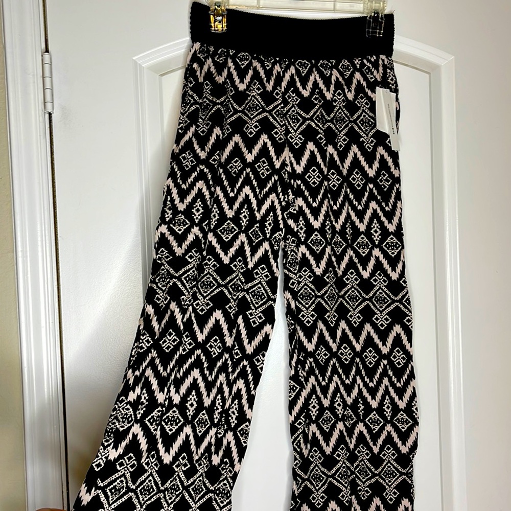 Fun black and cream Flowey pants